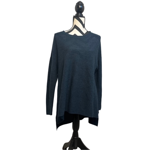 Eileen Fisher 100% Merino Wool Sz M Navy Blue Sweater - Picture 3 of 13